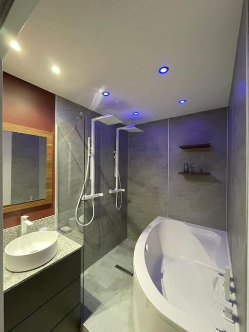 Maison Chaleureuse, 2 A 4 Personnes, 2